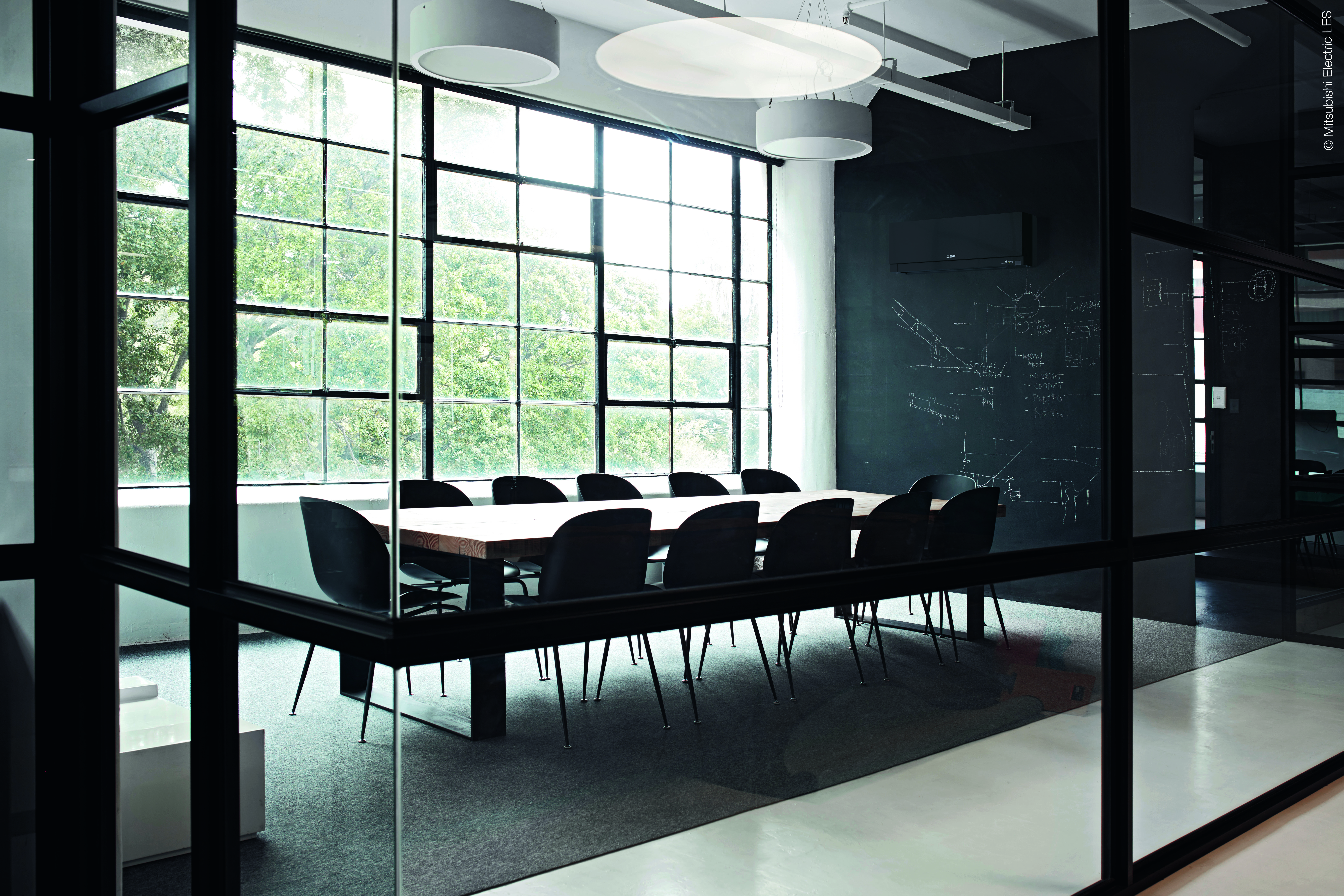 Mitsubishi Electric Premium Black — miniaturka 4