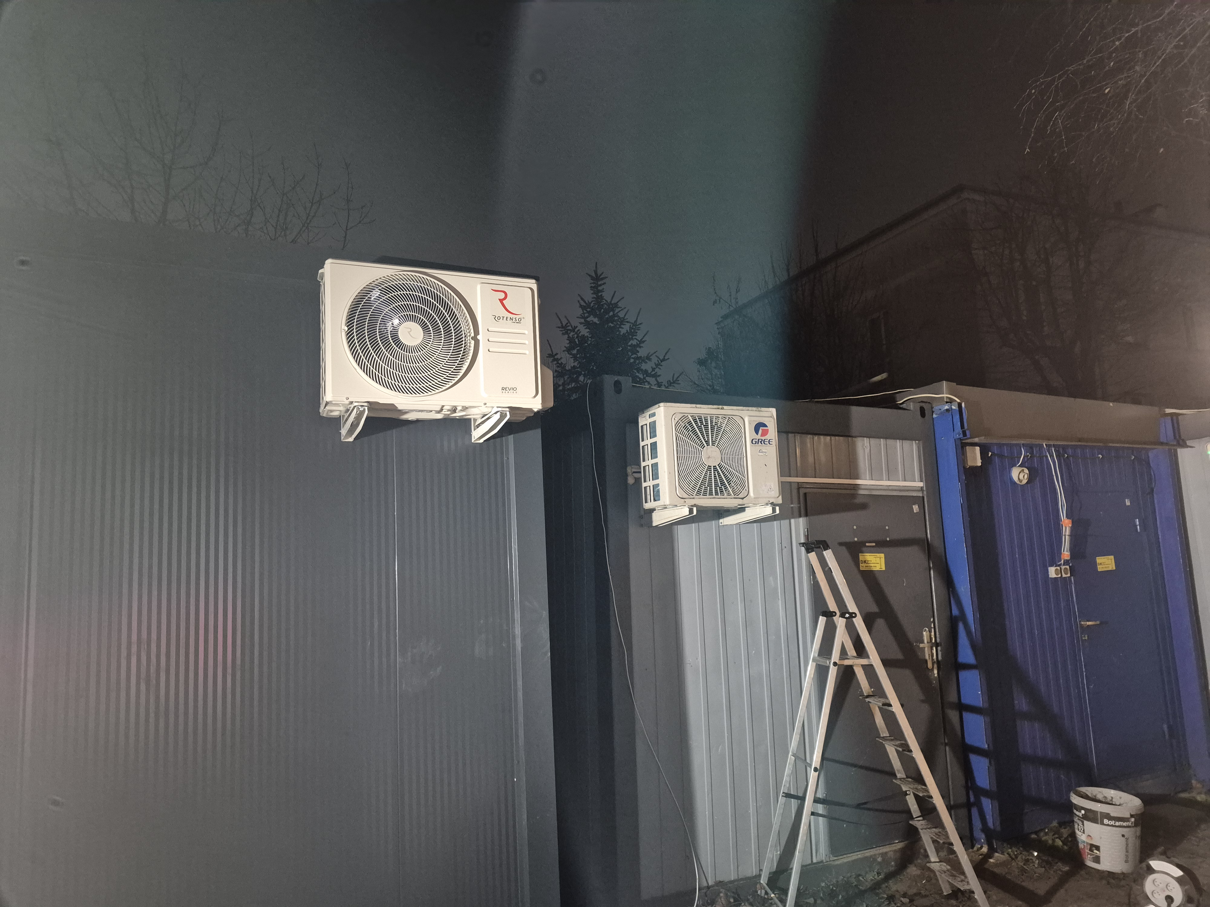 Klimatyzacja Rotenso Revio + Gree na pawilonie biura sprzedaży — Piotrków Trybunalski — miniaturka 4