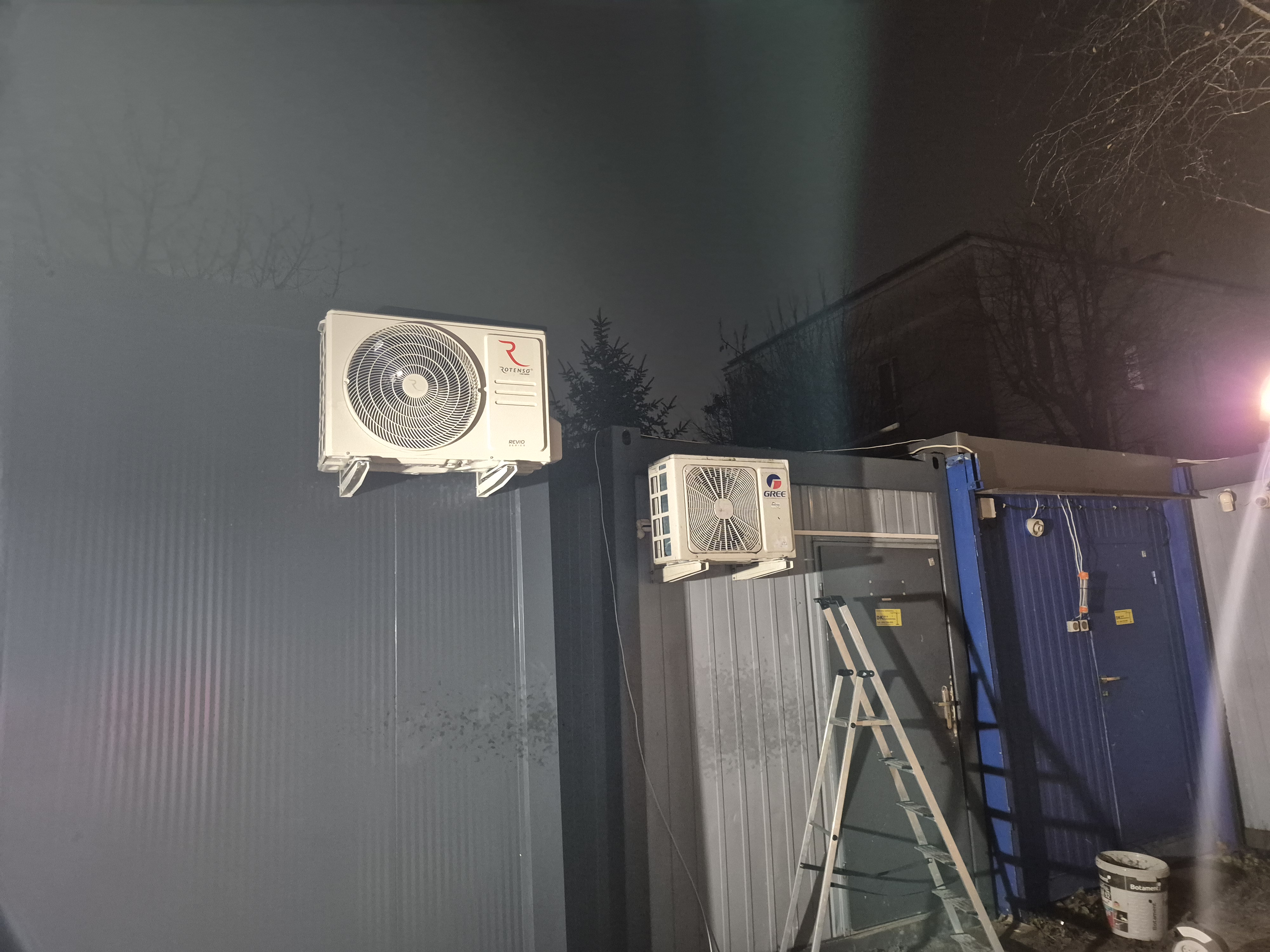 Klimatyzacja Rotenso Revio + Gree na pawilonie biura sprzedaży — Piotrków Trybunalski — miniaturka 5
