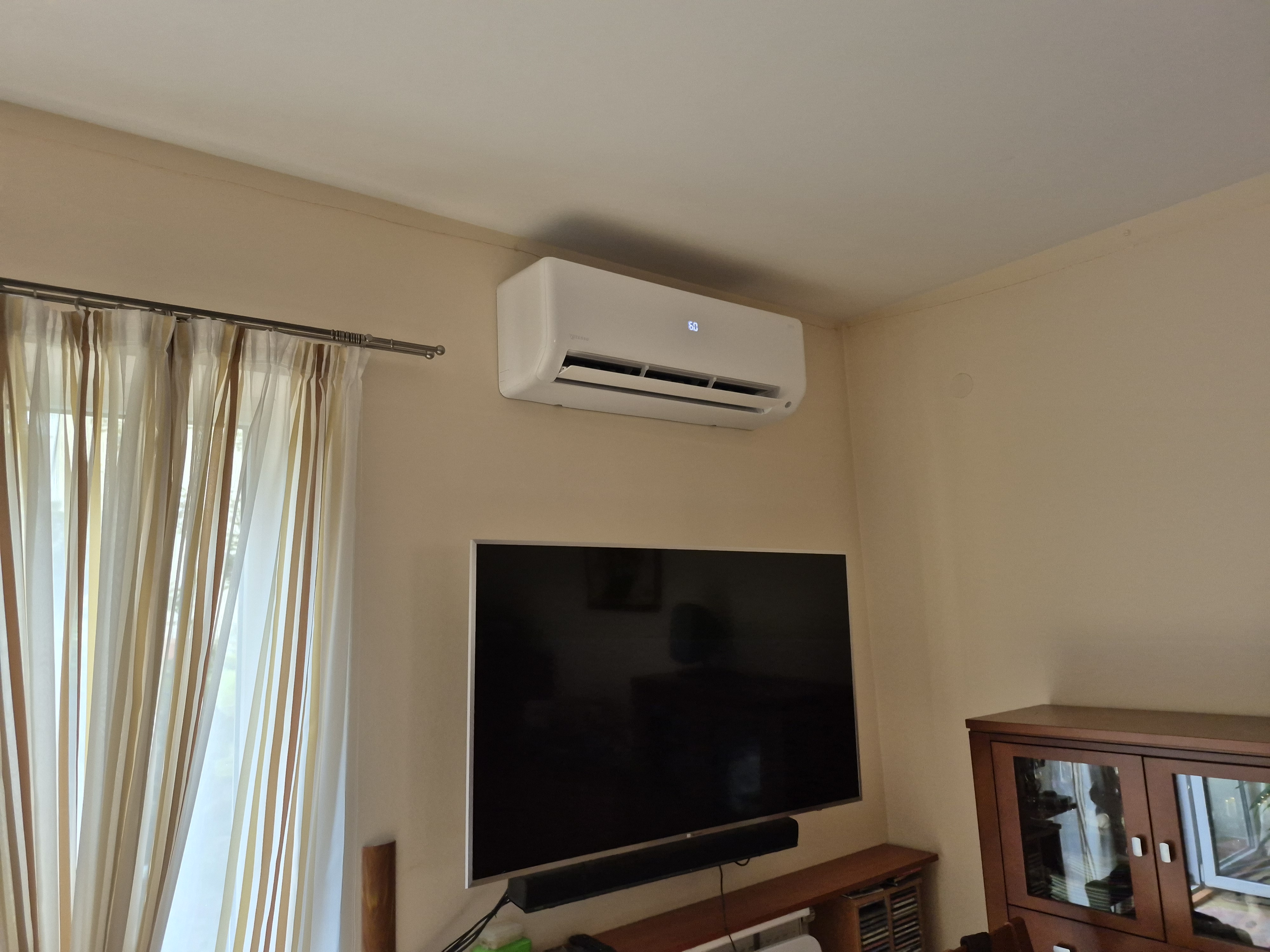 Zamiana oleju opałowego na klimatyzację Rotenso Hiro HP — Piaseczno (chłodzenie i grzanie) — miniaturka 5