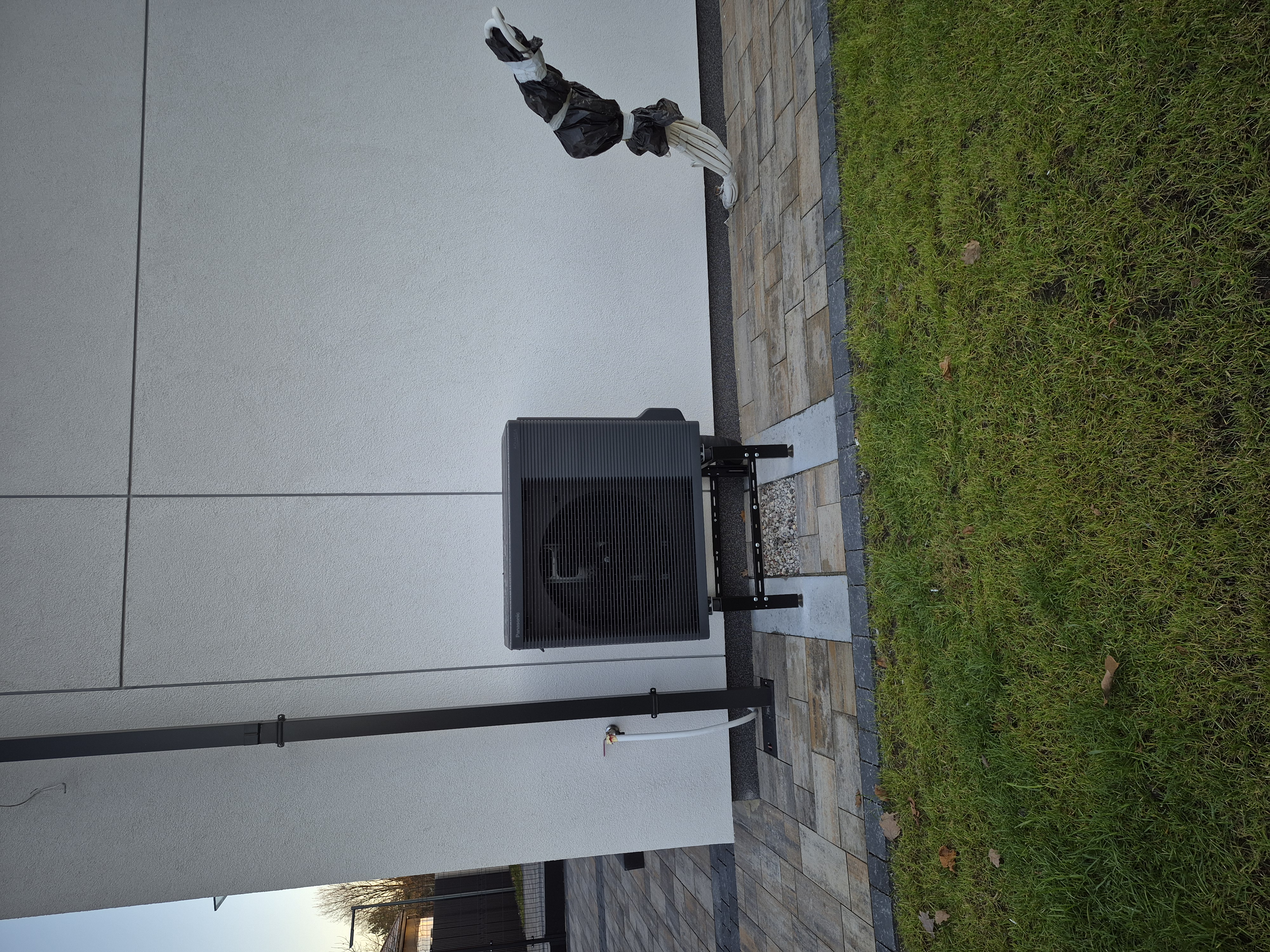 Pompa ciepła Panasonic Aquarea K All-in-One 9 kW — dom jednorodzinny, Warszawa Wawer — miniaturka 2