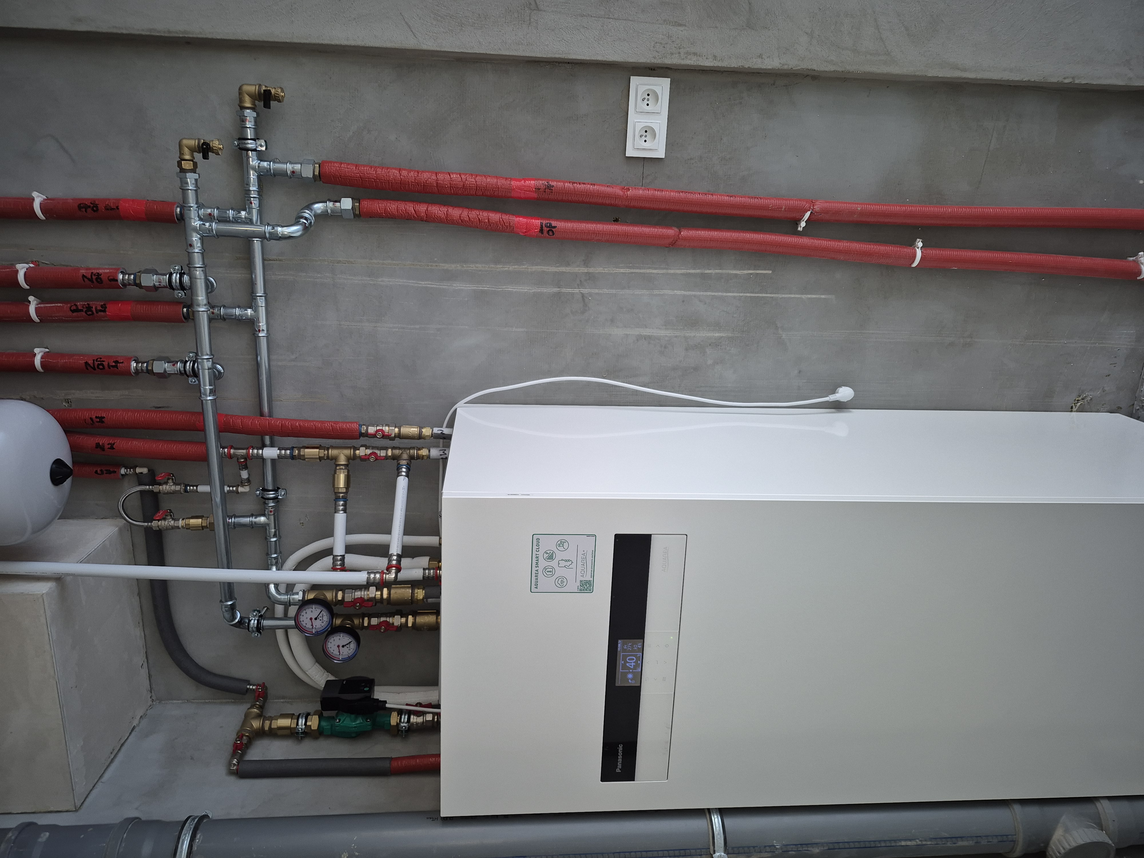Pompa ciepła Panasonic Aquarea K All-in-One 9 kW — dom jednorodzinny, Warszawa Wawer — miniaturka 3