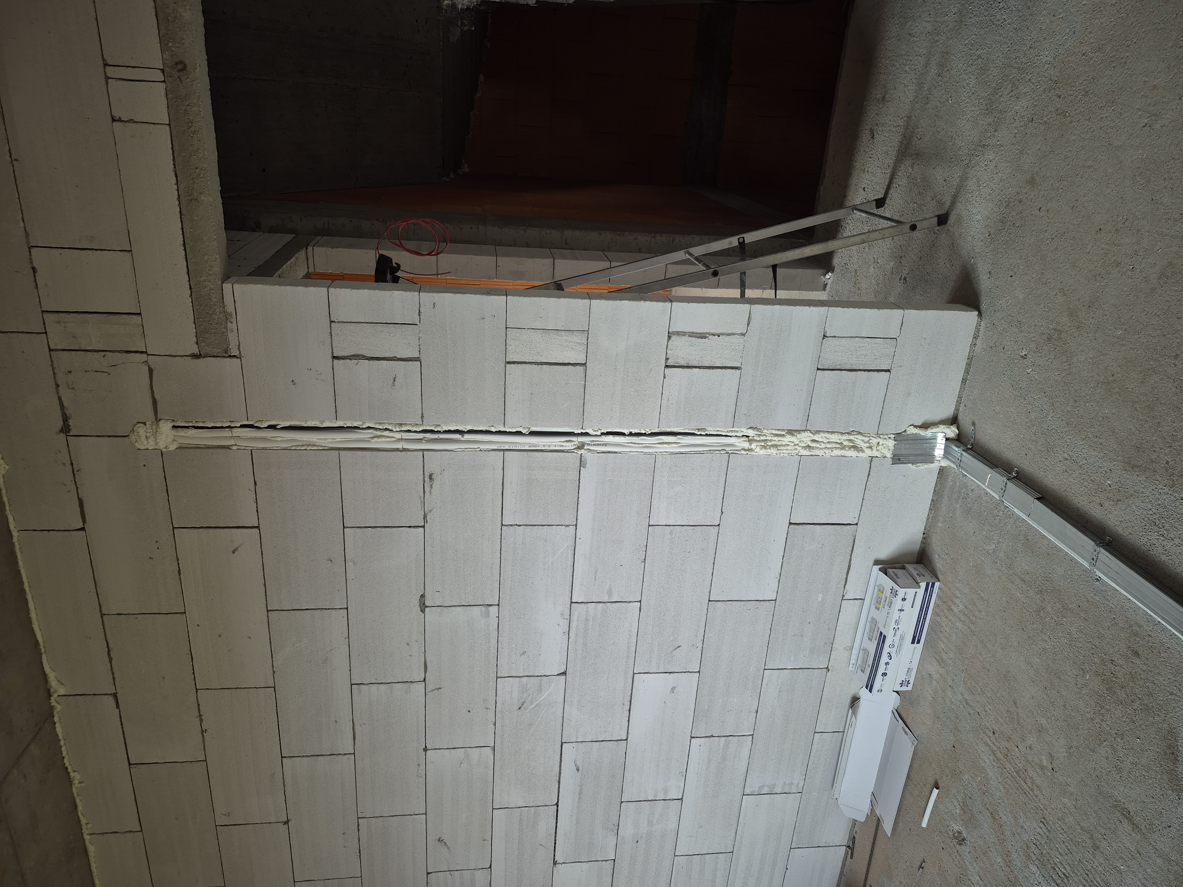 Przygotowanie instalacji klimatyzacji w domu szeregowym — Jaworowa (Raszyn) — miniaturka 15