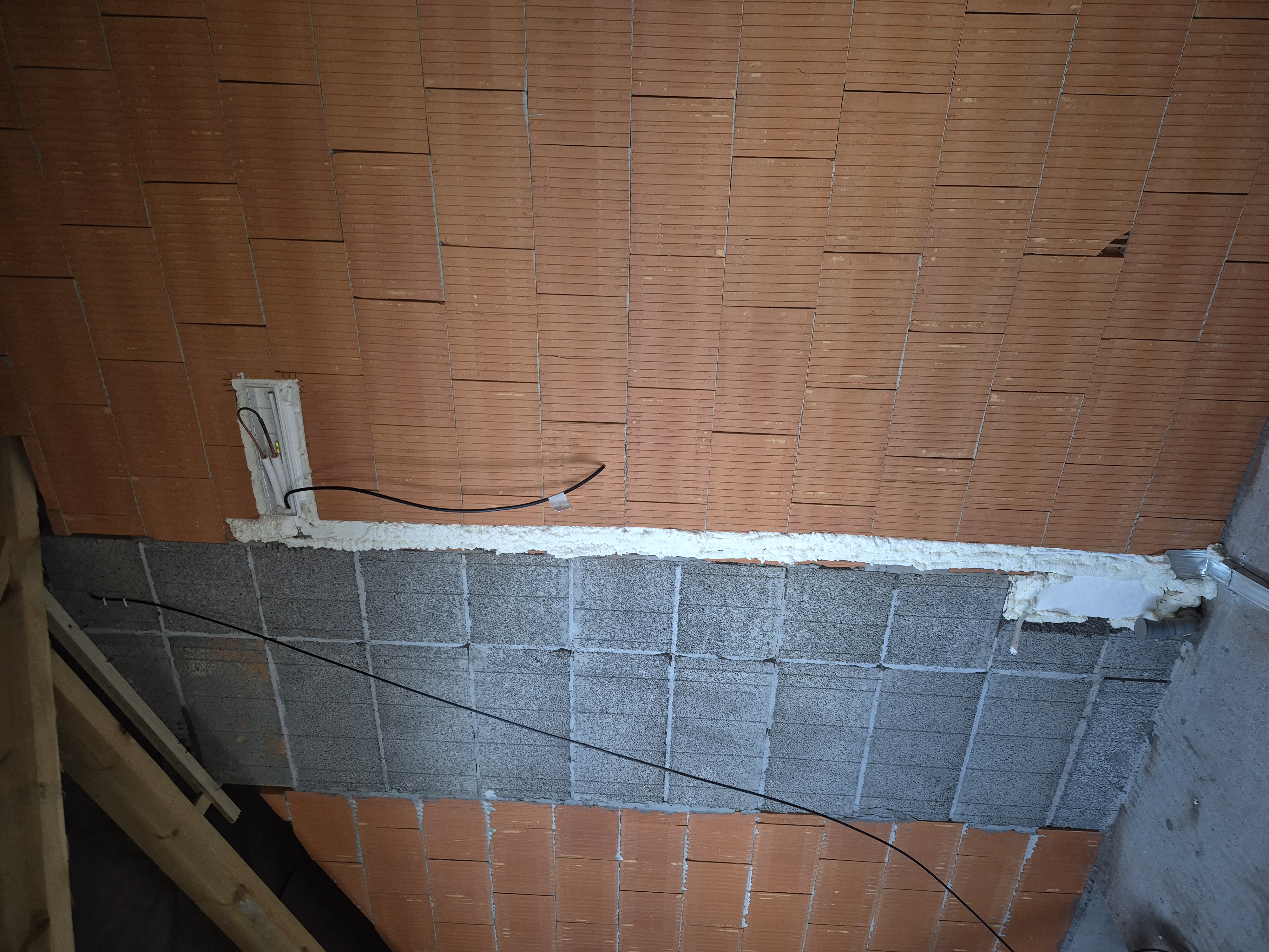 Przygotowanie instalacji klimatyzacji w domu szeregowym — Jaworowa (Raszyn) — miniaturka 20