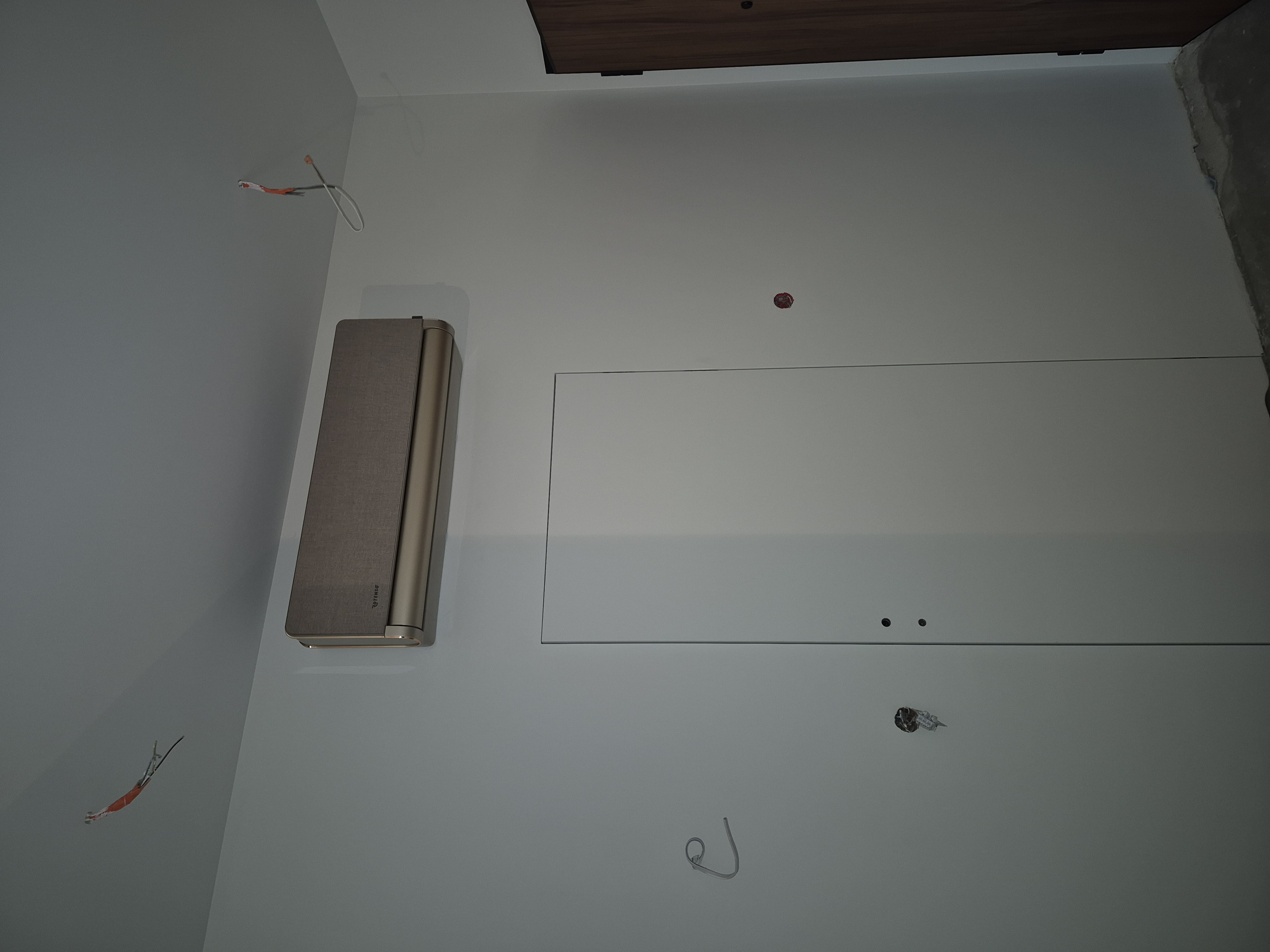 Rotenso Versu Cloth Caramel 3.5 kW w mieszkaniu — Warszawa, ul. Wołoska (Mokotów) — miniaturka 3